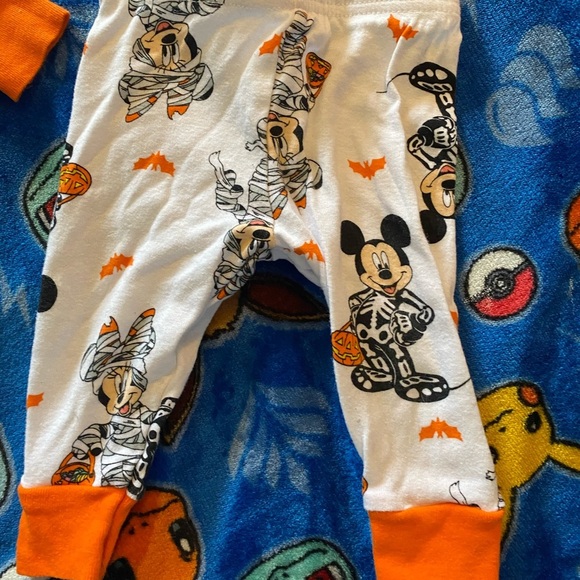 Disney Orange and White Pajama Set with Mickey and Minnie Mouse Halloween Print - Picture 5 of 7